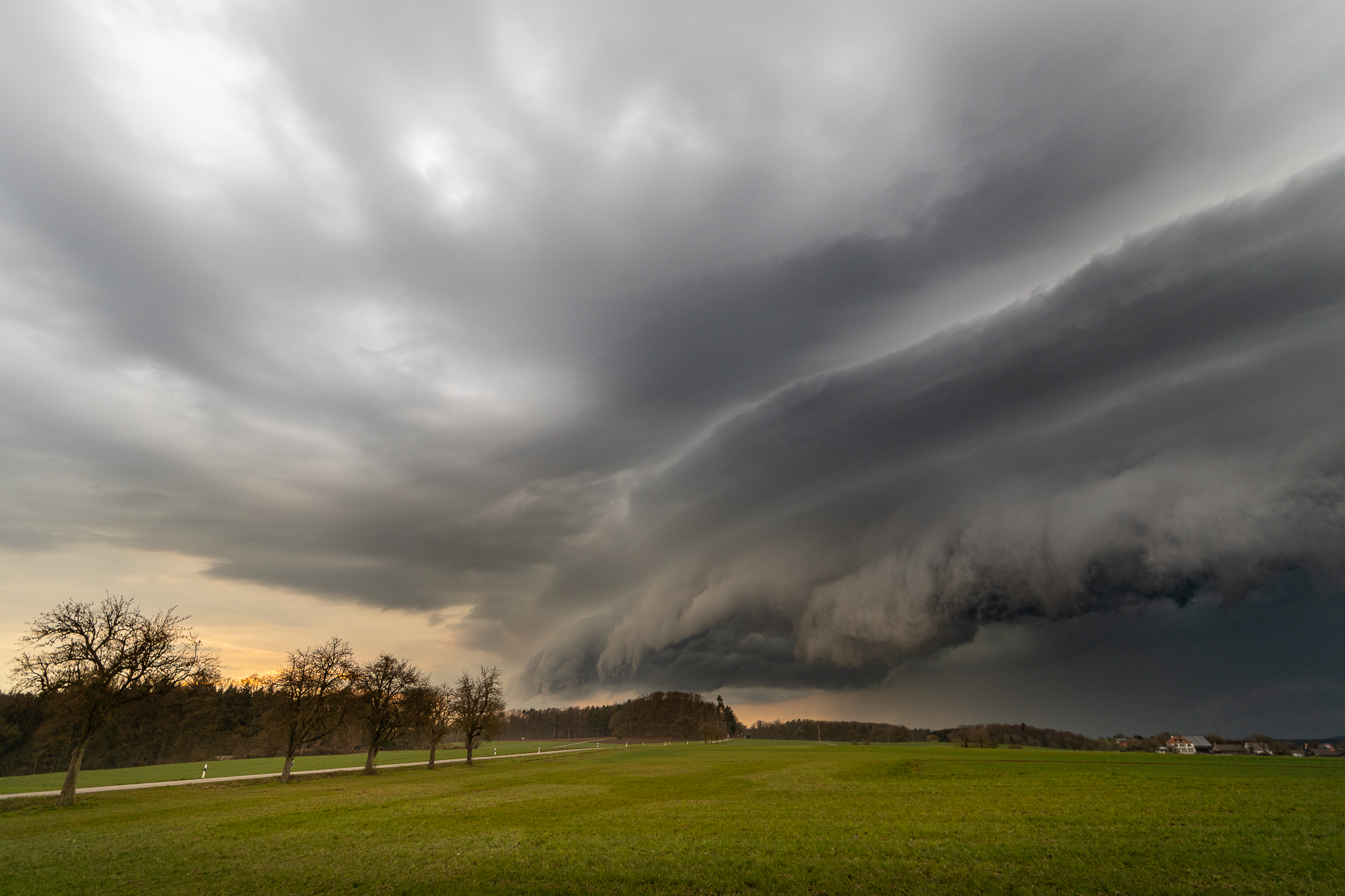 Shelfcloud im schwäbischen Wald